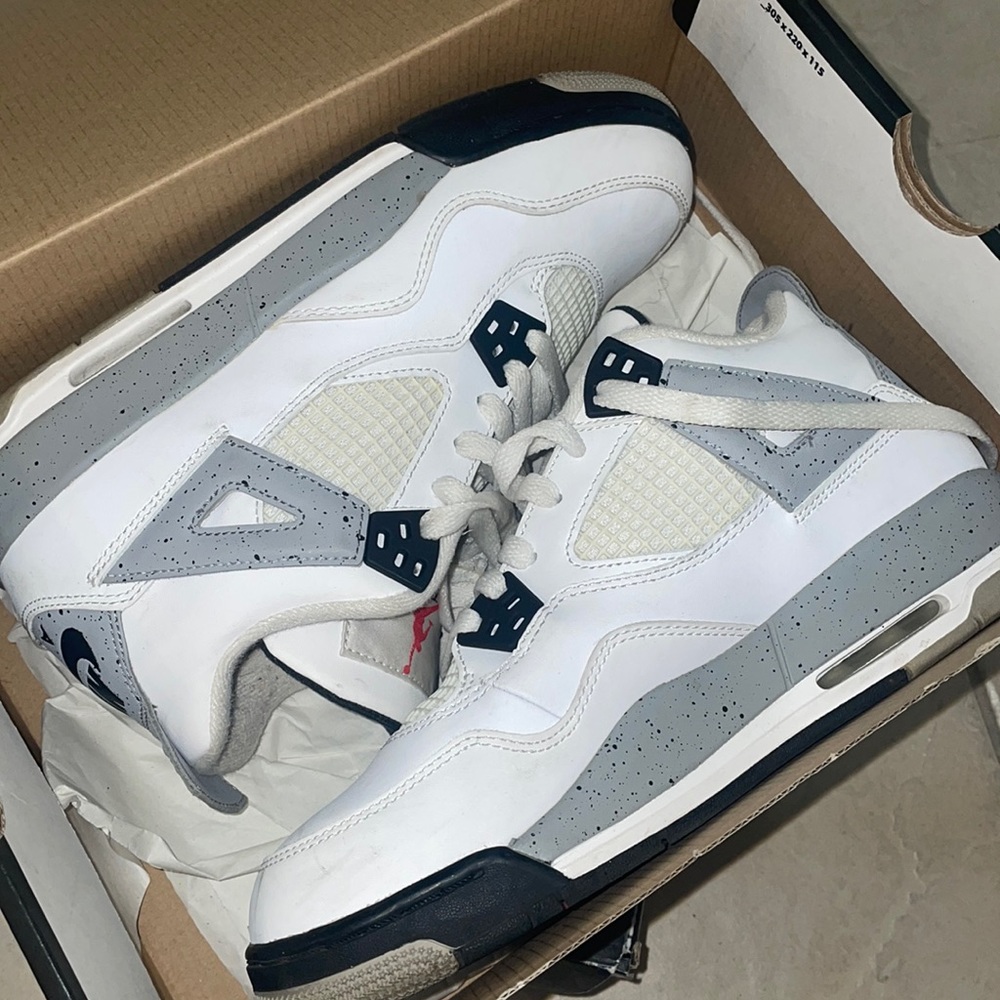 Jordan retro 4 cement
